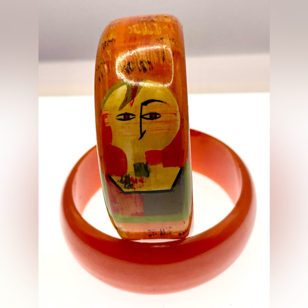 Vintage 70s Pair of Bangle Bracelets
Painted Wood Abstract and Orange Acrylic - Picture 7 of 8